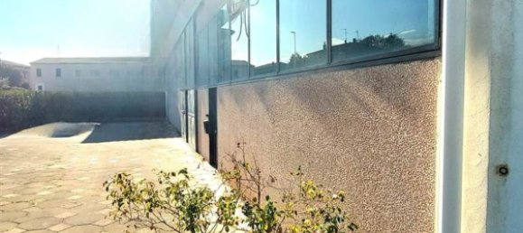 Entrepôt à Montale, Italy 450m² No. 153024 11