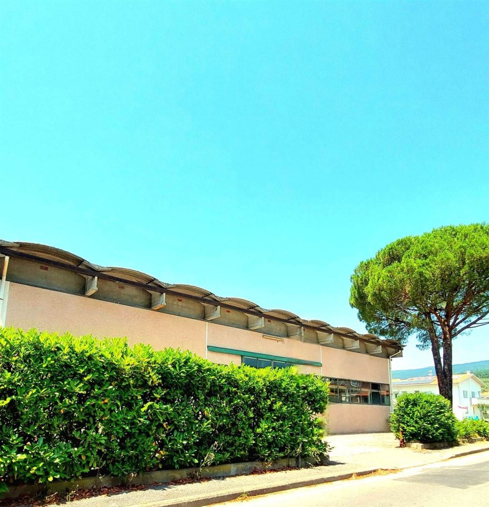 Entrepôt à Montale, Italy 450m² No. 153024