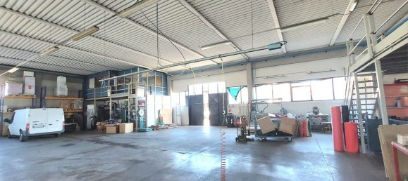 Entrepôt à Montale, Italy 450m² No. 153024 3