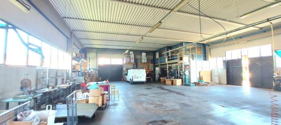 Entrepôt à Montale, Italy 450m² No. 153024 10