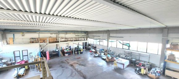 Entrepôt à Montale, Italy 450m² No. 153024 2