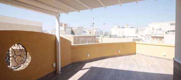 1 bedroom Penthouse in Sliema, Malta No. 8512 7