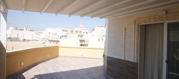 1 bedroom Penthouse in Sliema, Malta No. 8512 3