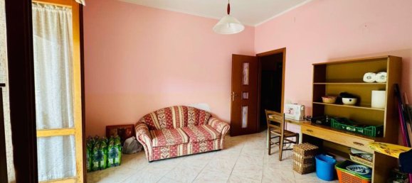 7 rooms Villa in Marigliano, Italy No. 297811 4
