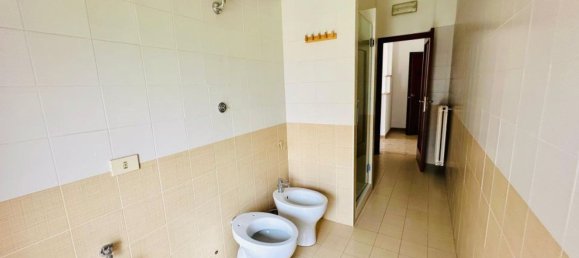 7 rooms Villa in Marigliano, Italy No. 297811 13