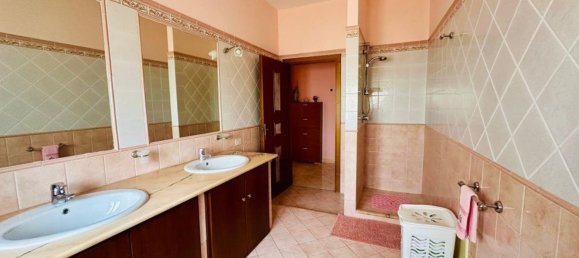 7 rooms Villa in Marigliano, Italy No. 297811 7