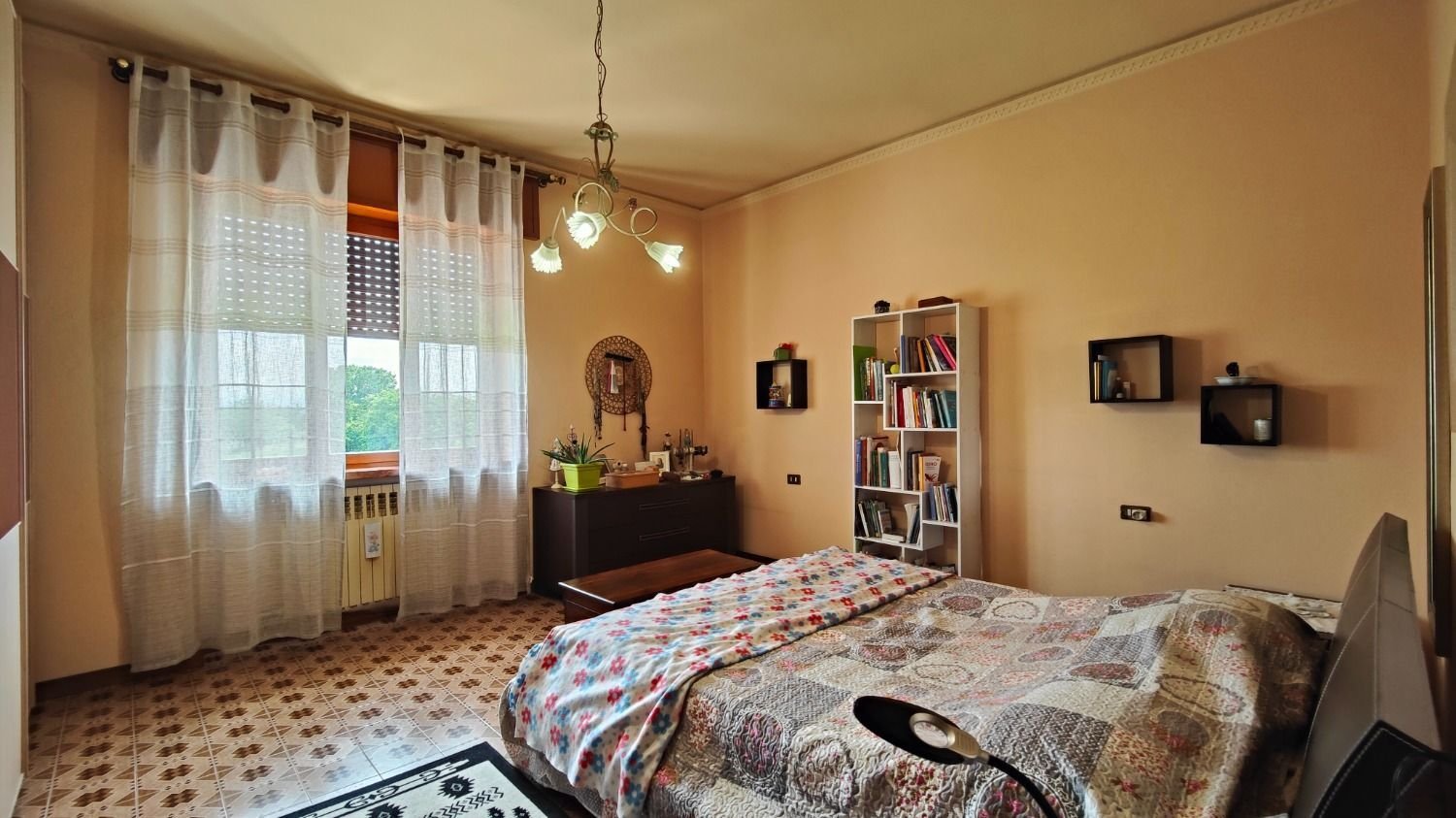 Casa de 6 divisões em San Bonifacio, Italy N.º 216322