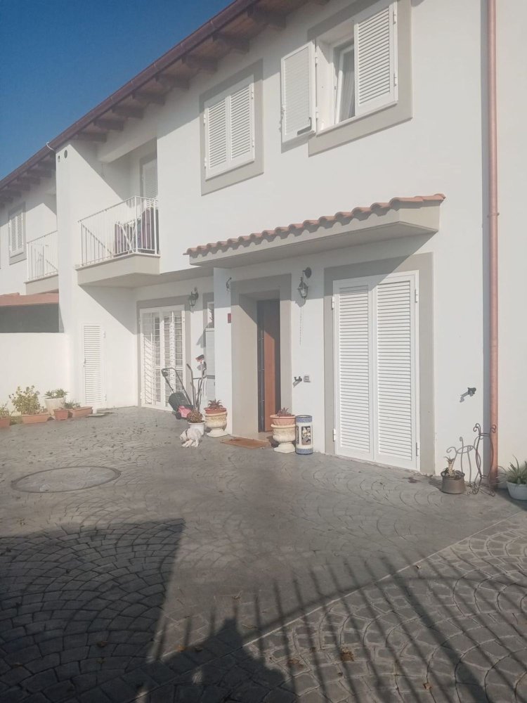 4 Schlafzimmer Villa in Anzio, Italy, Nr. 320948
