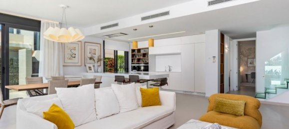 Villa de 4 dormitorios en Dehesa De Campoamor, Spain No. 189232 4