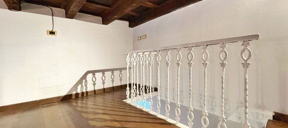 2 bedrooms Duplex in Florence, Italy No. 363878 7