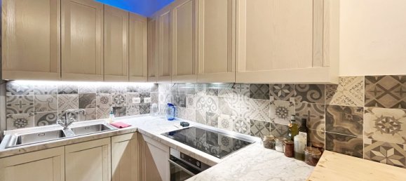 2 bedrooms Duplex in Florence, Italy No. 363878 6