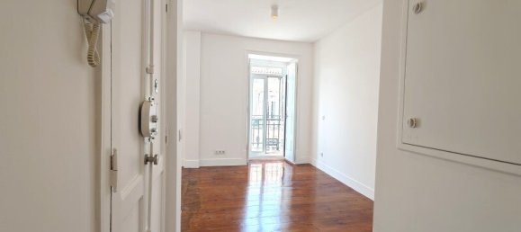 2 Schlafzimmer Wohnung in Lisbon, Portugal, Nr. 213482 8
