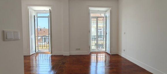 2 Schlafzimmer Wohnung in Lisbon, Portugal, Nr. 213482 2