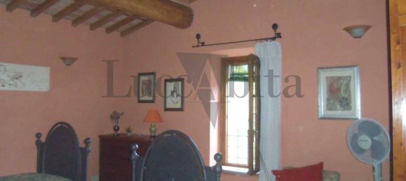 Дом с 4 спальнями в Капаннори, Италия № 138148 19