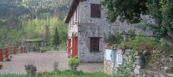 Дом с 4 спальнями в Капаннори, Италия № 138148 4