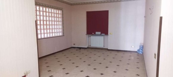 5-Zimmer Wohnung in Palermo, Italy, Nr. 46070 12