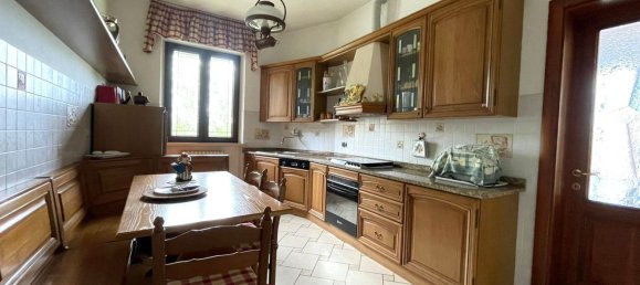 7-salle Appartement à Montemarciano, Italy No. 217365 9