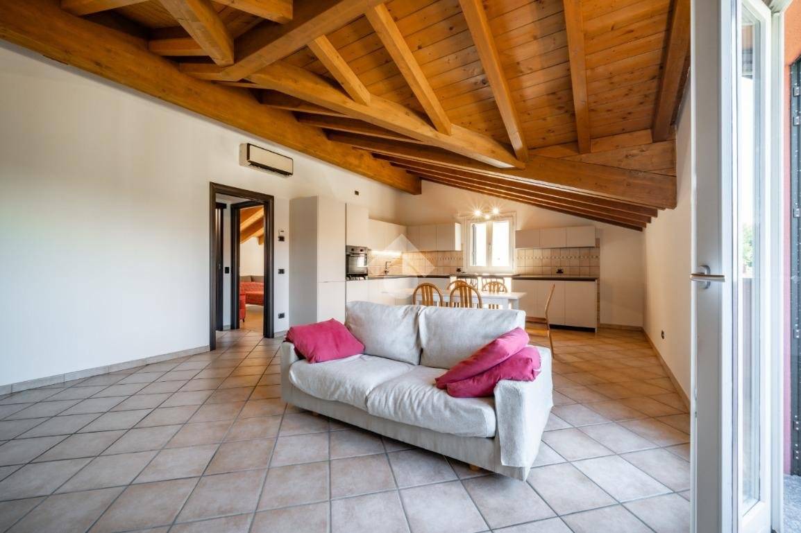 2 chambres Appartement à Annone di Brianza, Italy No. 285540