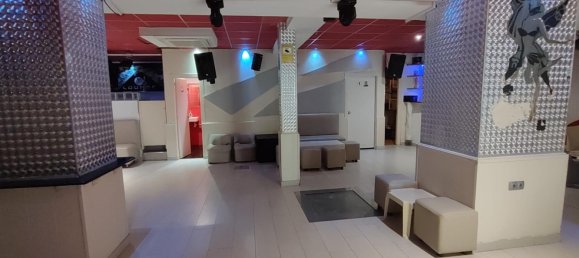 170 m² propiedad comercial en venta en Villamartin, Alicante, Comunidad Valenciana, Spain № 365464 19