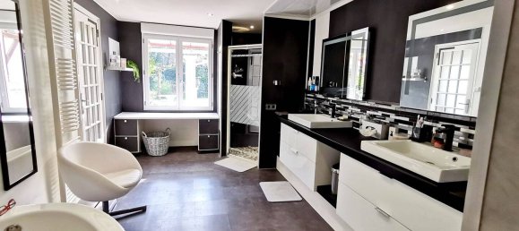 4 Schlafzimmer Haus in Claye-Souilly, France, Nr. 328058 10