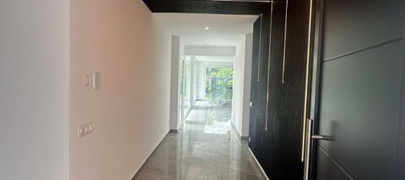 5 Schlafzimmer Haus in Barcelona, Spain, Nr. 134991 3