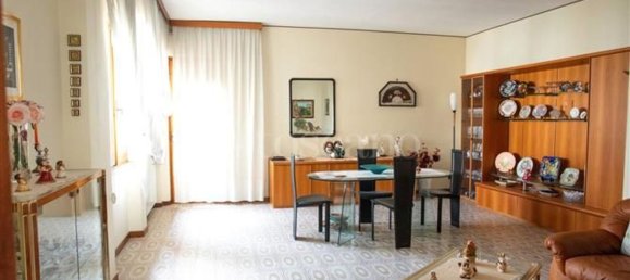 6-Zimmer Wohnung in Cagliari, Italy, Nr. 288504 4