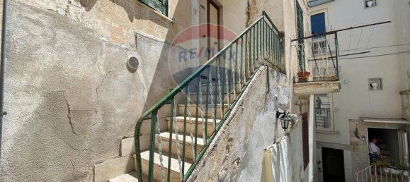 3 bedrooms Apartment in Trani, Italy No. 360062 4