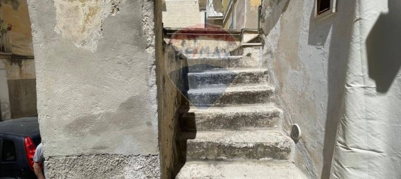 3 bedrooms Apartment in Trani, Italy No. 360062 5