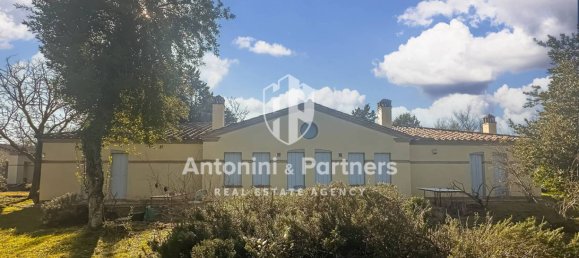 4 bedrooms Villa in Avigliano Umbro, Italy No. 305813 5