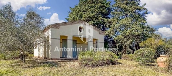 4 bedrooms Villa in Avigliano Umbro, Italy No. 305813 4