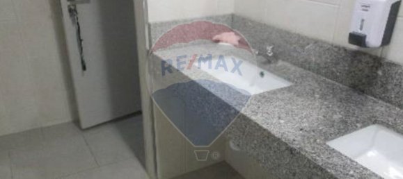 300m² Commercial property in Vila Nova de Famalicao, Portugal No. 36459 6