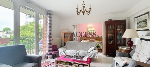 Apartamento de 3 dormitorios en Soisy-sous-Montmorency, France No. 301905 2