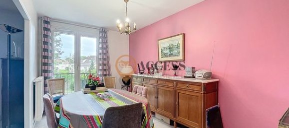 Apartamento de 3 dormitorios en Soisy-sous-Montmorency, France No. 301905 4