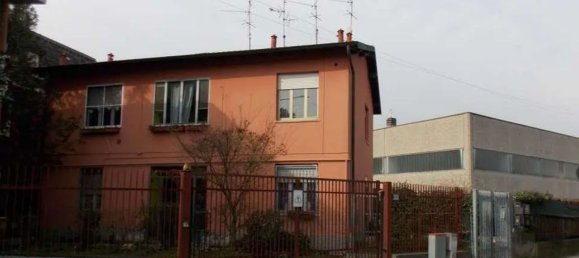 Studio in Melegnano, Italy No. 208548 2