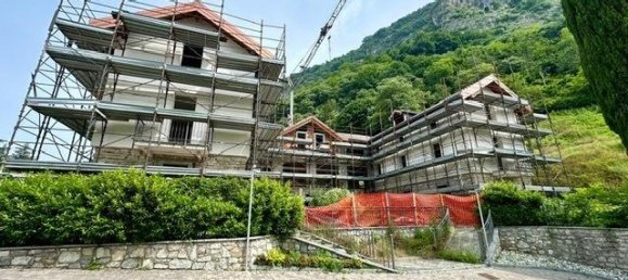 3 rooms Apartment in Canzo, Italy No. 13766 12