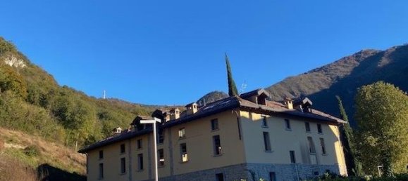 3 rooms Apartment in Canzo, Italy No. 13766 19