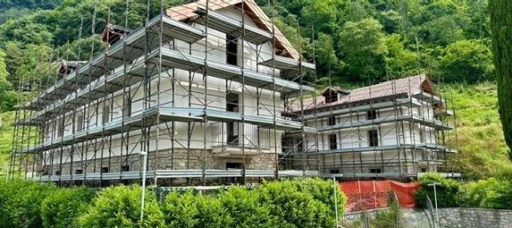 3 rooms Apartment in Canzo, Italy No. 13766 14