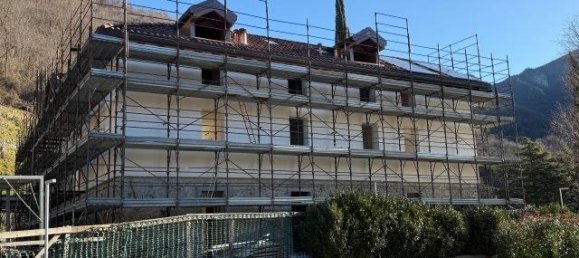 3 rooms Apartment in Canzo, Italy No. 13766 37