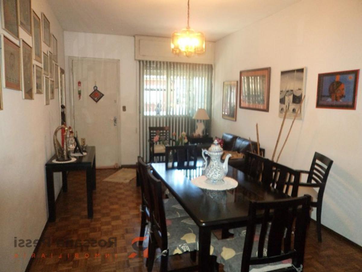 2 bedrooms Apartment in Montevideo, Uruguay No. 952