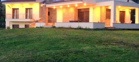 Propiedad comercial de 3 dormitorios en Epanomi, Greece No. 6376 2