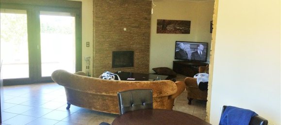 Propiedad comercial de 3 dormitorios en Epanomi, Greece No. 6376 11