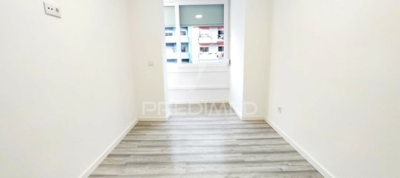 1 bedroom Apartment in Rio de Mouro, Portugal No. 155259 15