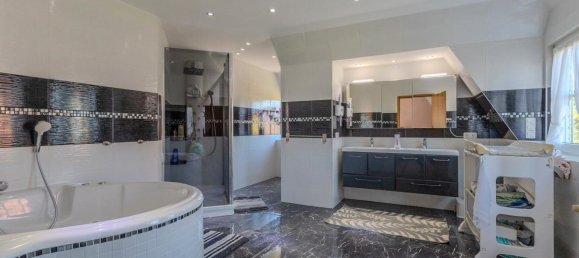 Дом с 5 спальнями в Фрисландия, Германия № 342853 16