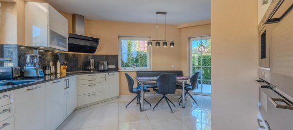 Дом с 5 спальнями в Фрисландия, Германия № 342853 9