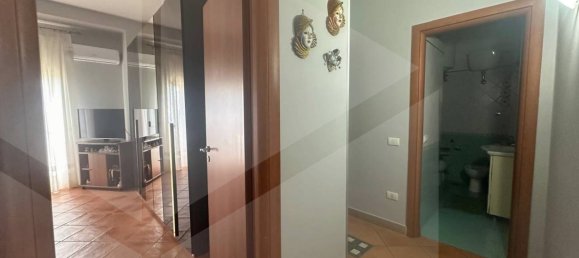 2 bedrooms Apartment in Naples, Italy No. 28526 24