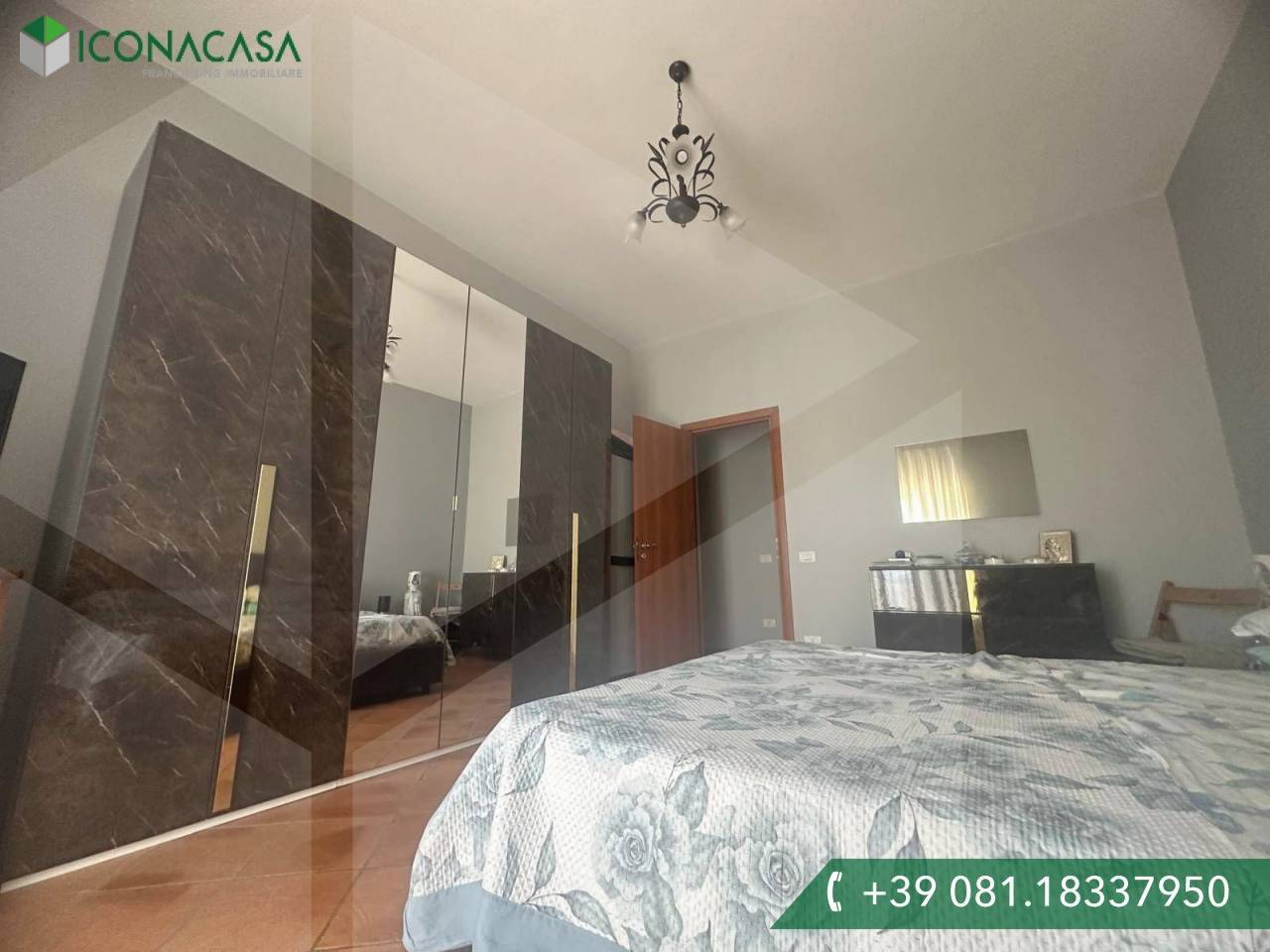 2 bedrooms Apartment in Naples, Italy No. 28526