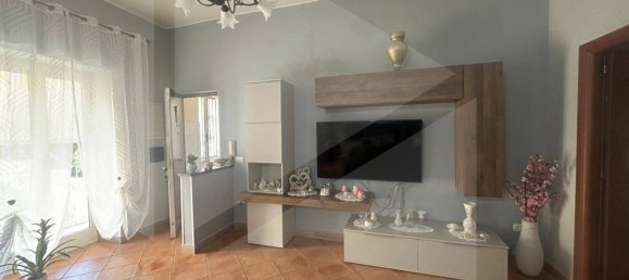 2 bedrooms Apartment in Naples, Italy No. 28526 20