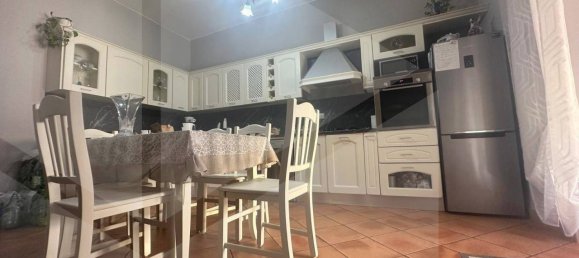 2 bedrooms Apartment in Naples, Italy No. 28526 5