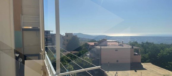 2 bedrooms Apartment in Naples, Italy No. 28526 9