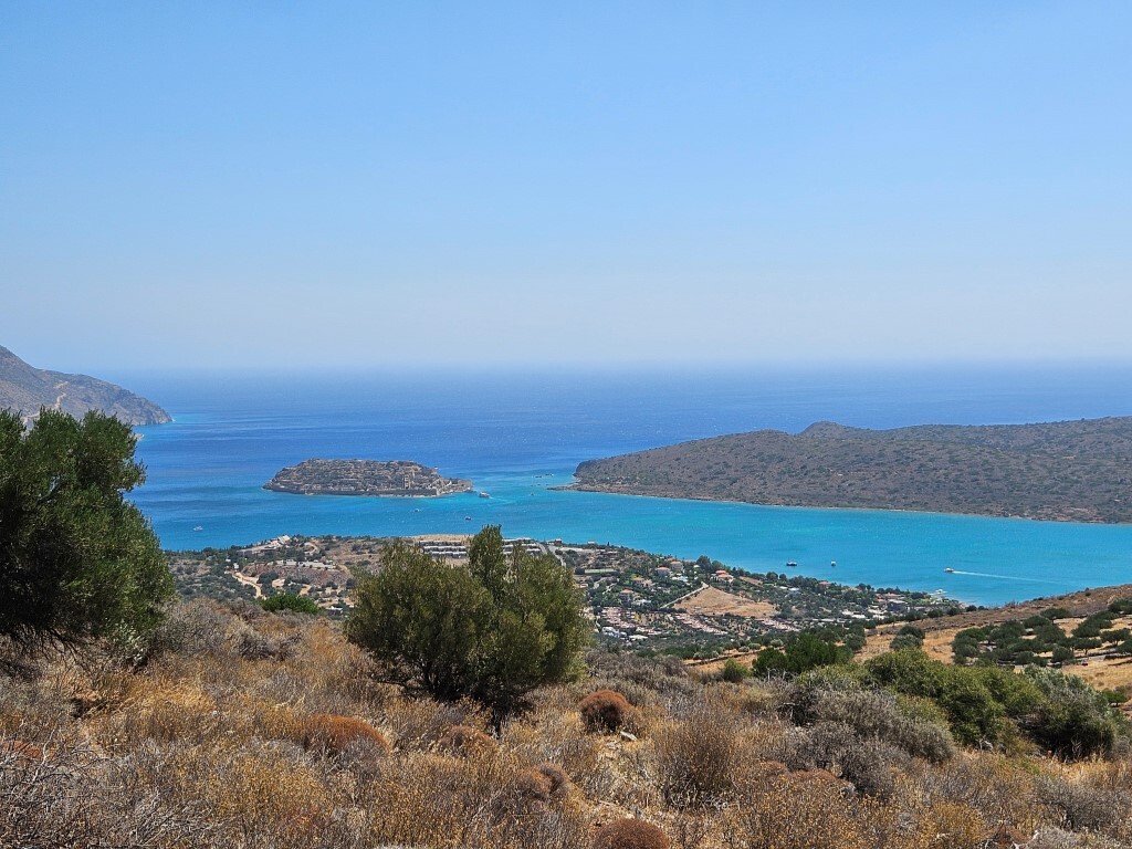 Terra em Agios Nikolaos, Greece 13439 m² N.º 92728